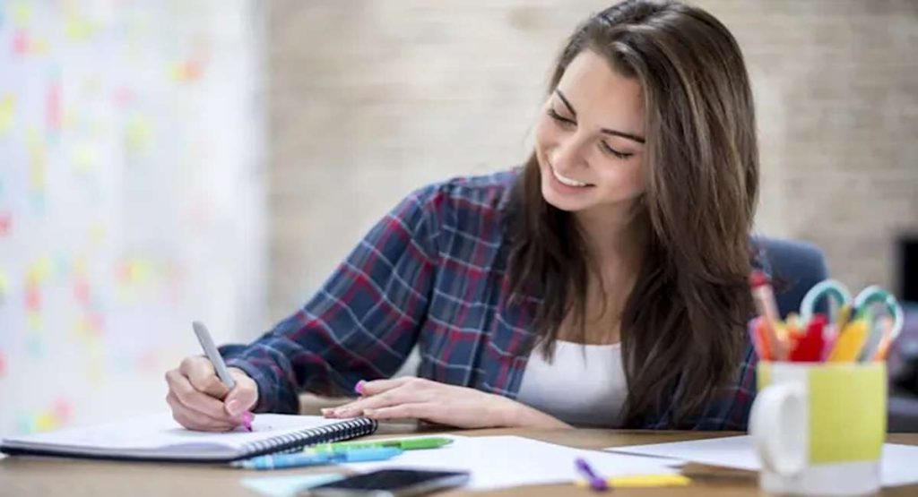 Content writer drafting an article for a Pakistan based client